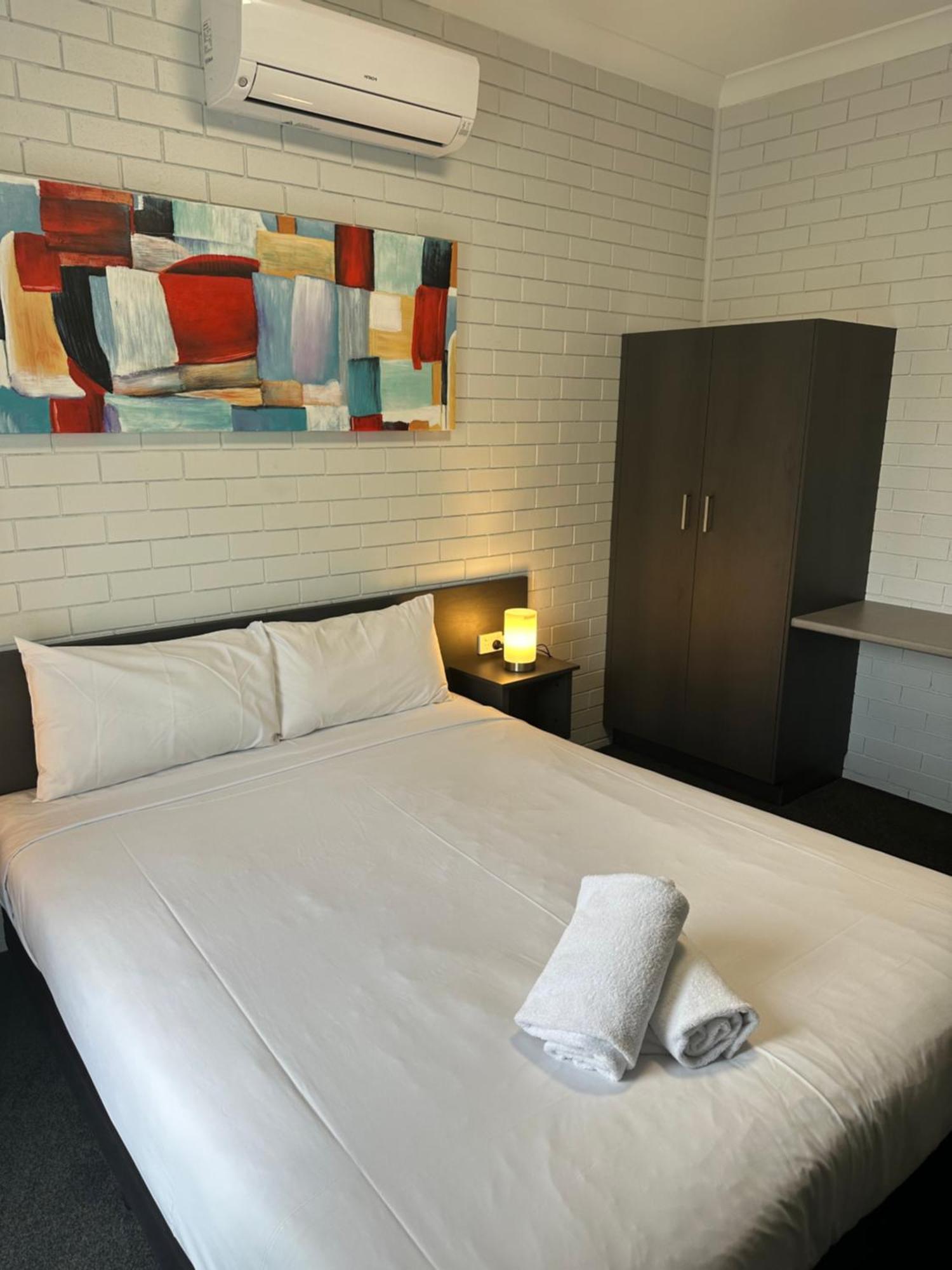 Blue Violet Motor Inn 투움바 외부 사진