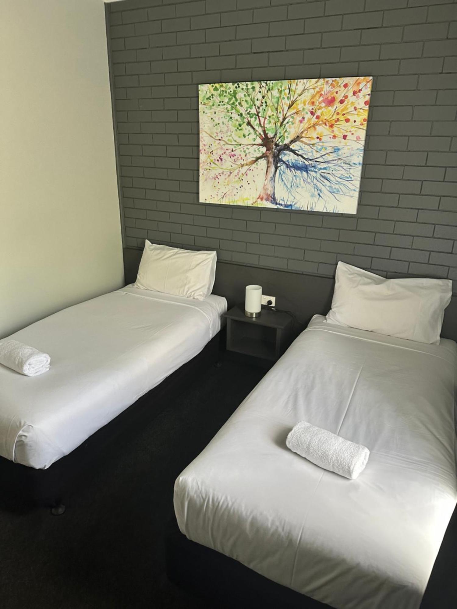 Blue Violet Motor Inn 투움바 외부 사진