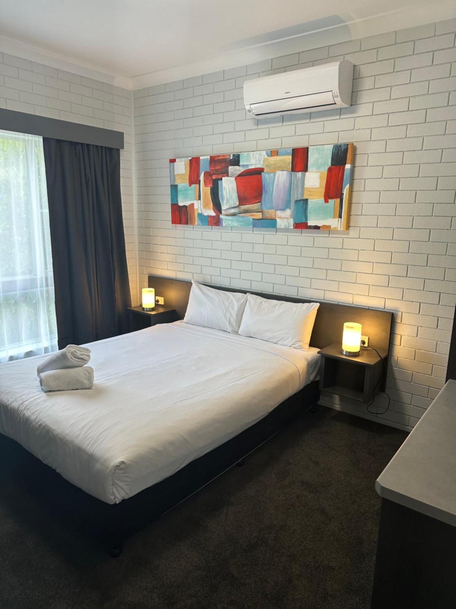 Blue Violet Motor Inn 투움바 외부 사진