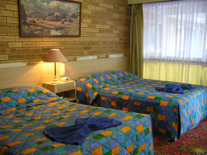 Blue Violet Motor Inn 투움바 외부 사진