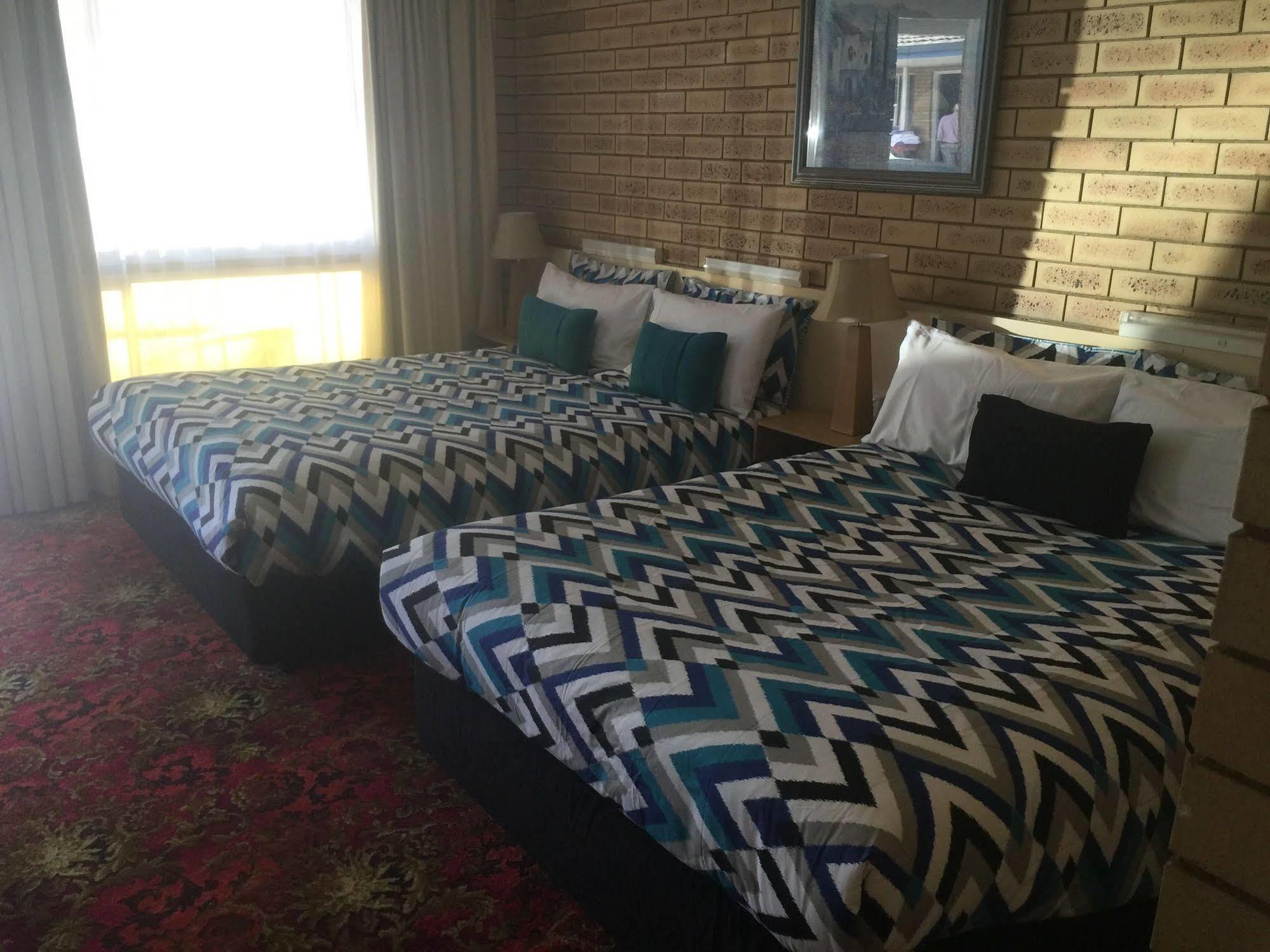 Blue Violet Motor Inn 투움바 외부 사진